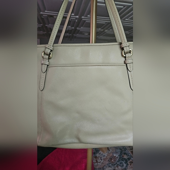 COACH Signature Payton Leather Zip Top Tote In Sand. - Picture 8 of 16